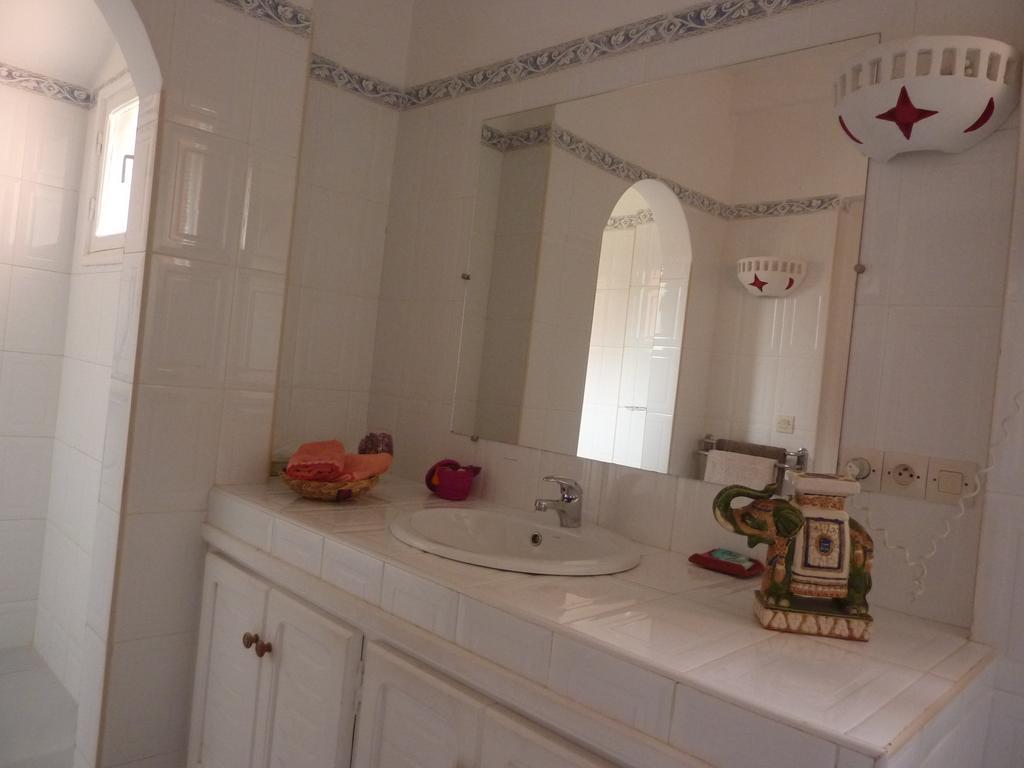 Bed and Breakfast Les Tourmalines Afeggou Екстер'єр фото